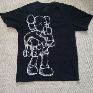 Uniqlo x KAWS UT T-Shirt (M)
